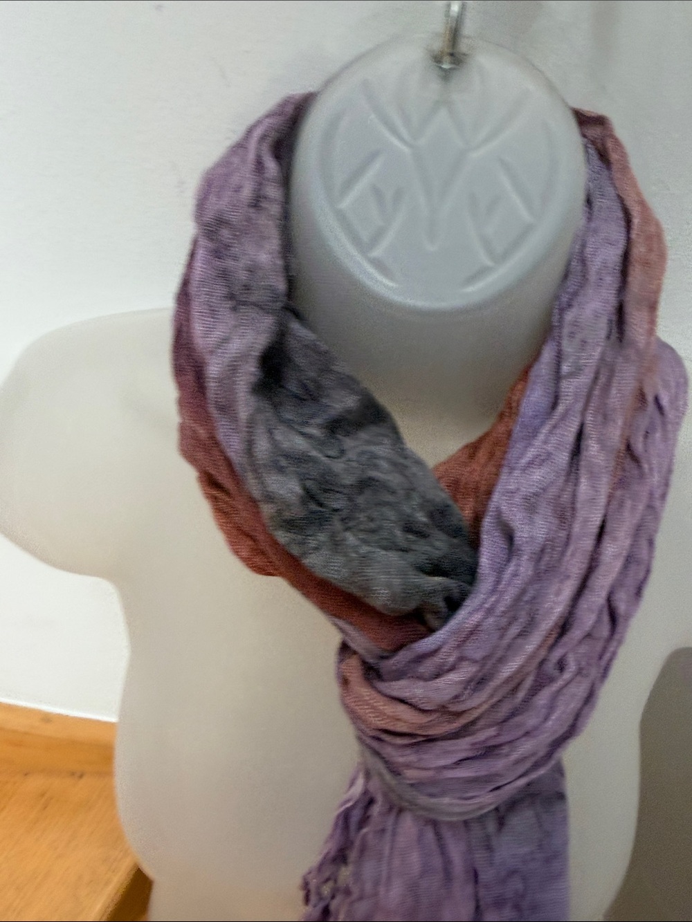 VTG Lightweight Lavender Multi-Tone Fringe Scarf Viscose - Picture 2 of 8